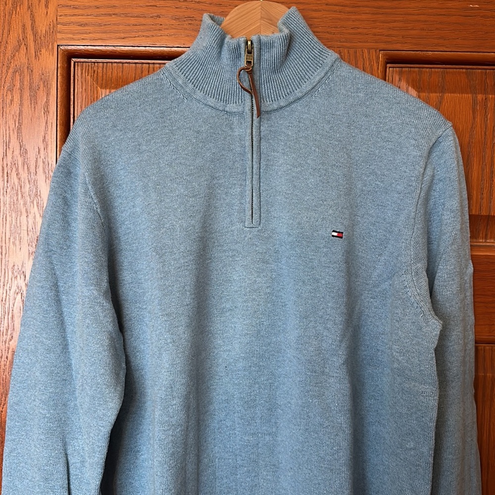 Tommy Hilfiger quarter zip size large